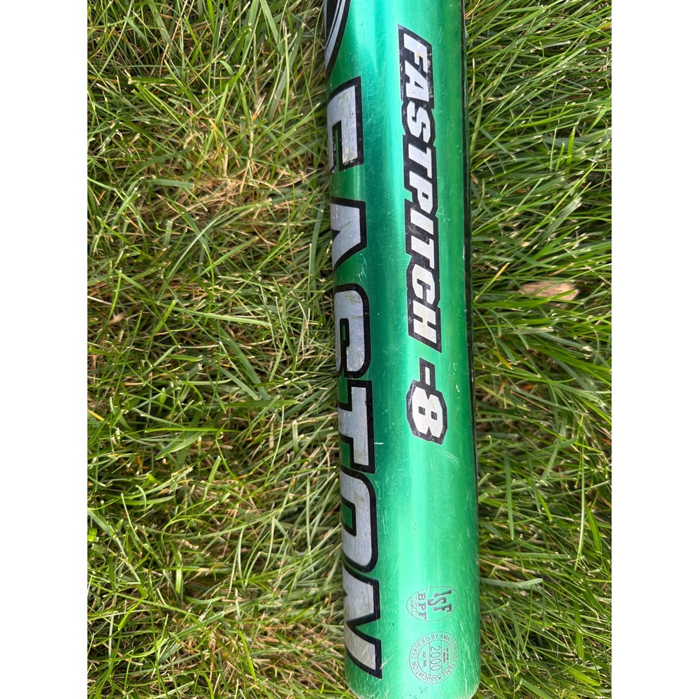 Easton Cyclone Fastpitch Softball Bat SK32B 32in 24oz -8 Green Aluminum Alloy - Picture 4 of 8